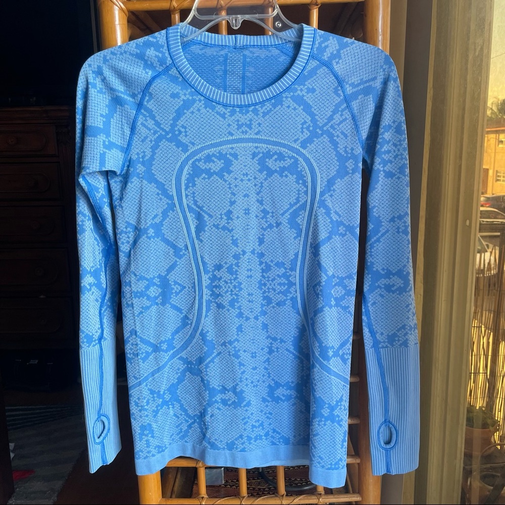 lululemon athletica Blue Long Sleeve Top